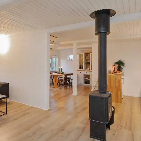 Ferienhaus Holiday Ii *